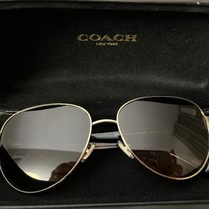 Coach Women Sunglasses Shiny Light Gold with Case